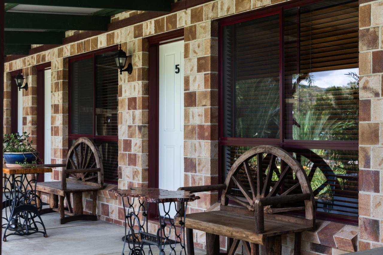 The Bearded Dragon Boutique Hotel Mount Tamborine Buitenkant foto