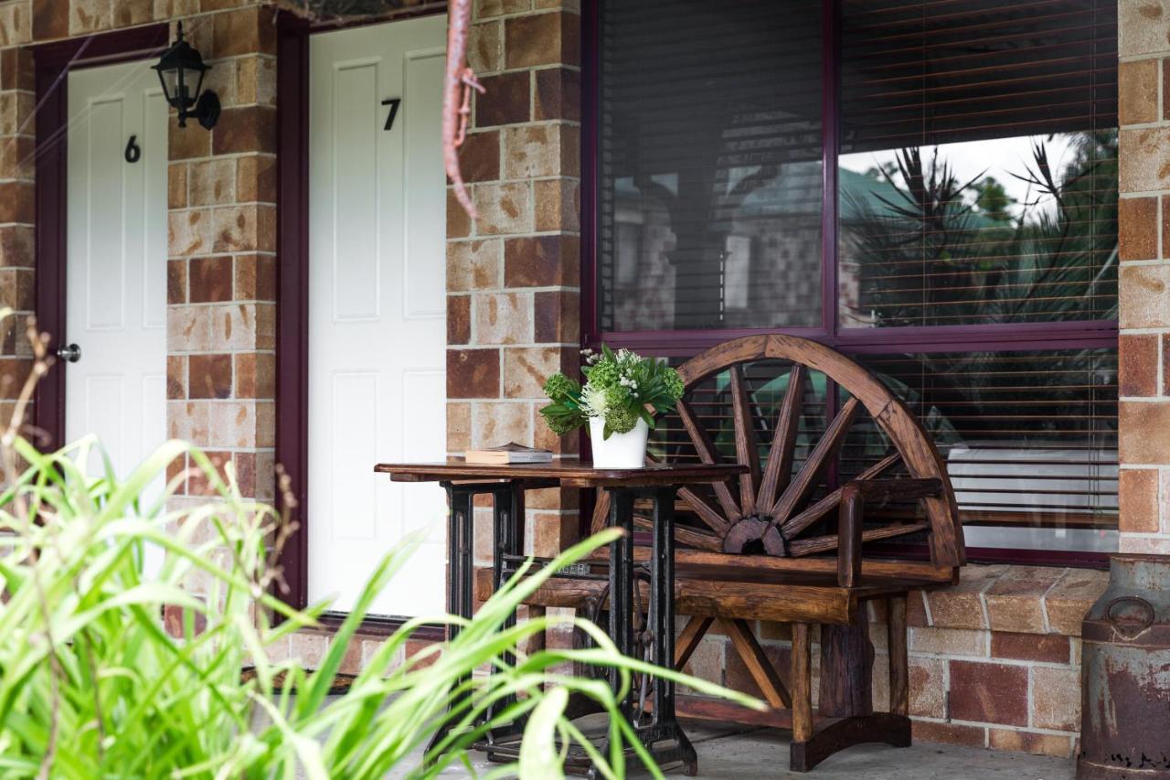 The Bearded Dragon Boutique Hotel Mount Tamborine Buitenkant foto