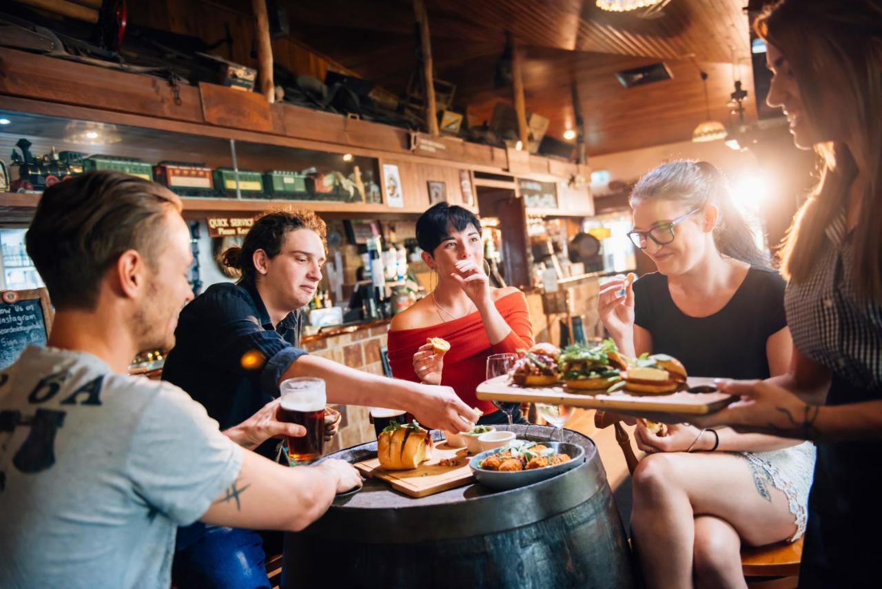The Bearded Dragon Boutique Hotel Mount Tamborine Buitenkant foto
